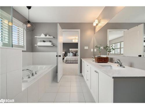 61 Oliver'S Mill Road, Springwater, ON - Indoor Photo Showing Bathroom