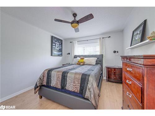 20 Gadwall Avenue, Barrie, ON - Indoor Photo Showing Bedroom