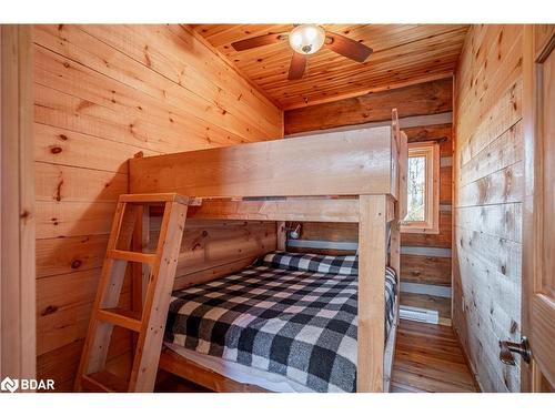 442 Holland Lake Road, Bancroft, ON - Indoor Photo Showing Bedroom