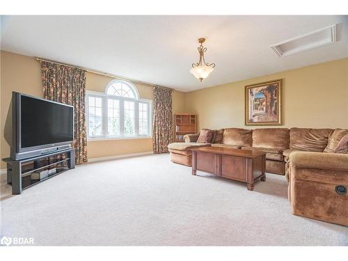 19 Sumac Street, Barrie, ON - Indoor Photo Showing Living Room