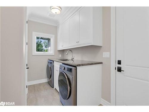 110 Mennill Drive Drive, Minesing, ON - Indoor Photo Showing Laundry Room