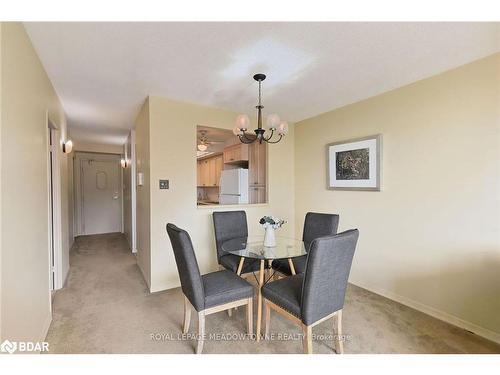 1212-121 Ling Road, Toronto, ON - Indoor Photo Showing Dining Room