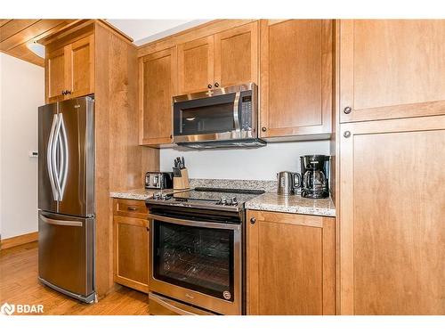 1B-1841 Muskoka Road 118 W, Bracebridge, ON - Indoor Photo Showing Kitchen