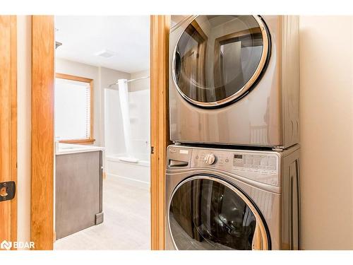 1B-1841 Muskoka Road 118 W, Bracebridge, ON - Indoor Photo Showing Laundry Room