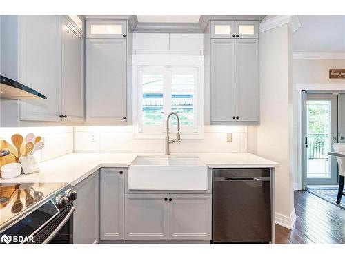 52 Thicketwood Avenue, Barrie, ON - Indoor Photo Showing Kitchen With Double Sink