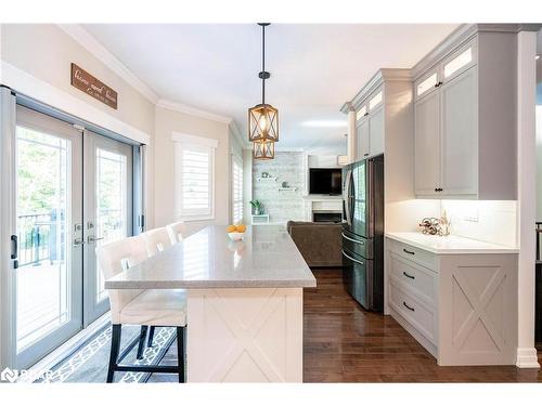 52 Thicketwood Avenue, Barrie, ON - Indoor Photo Showing Kitchen