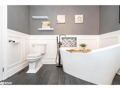 52 Thicketwood Avenue, Barrie, ON - Indoor Photo Showing Bathroom