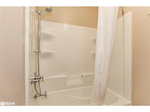 2C-1841 Muskoka Road 118 W, Bracebridge, ON - Indoor Photo Showing Bathroom