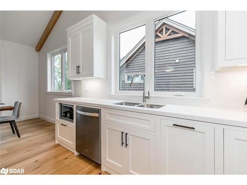 8-1841 Muskoka Road 118 W, Bracebridge, ON - Indoor Photo Showing Kitchen With Double Sink