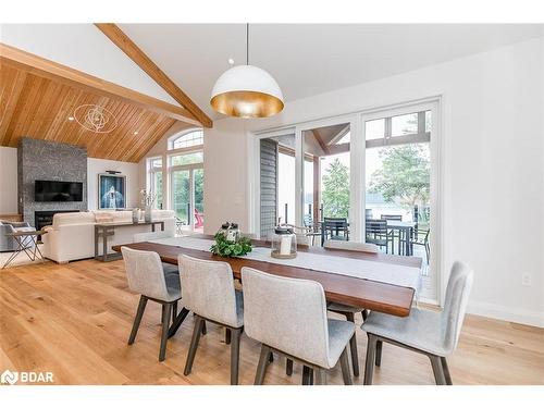 8-1841 Muskoka Road 118 W, Bracebridge, ON - Indoor Photo Showing Dining Room