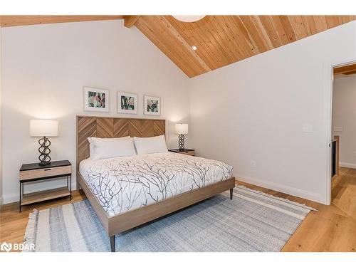 8-1841 Muskoka Road 118 W, Bracebridge, ON - Indoor Photo Showing Bedroom