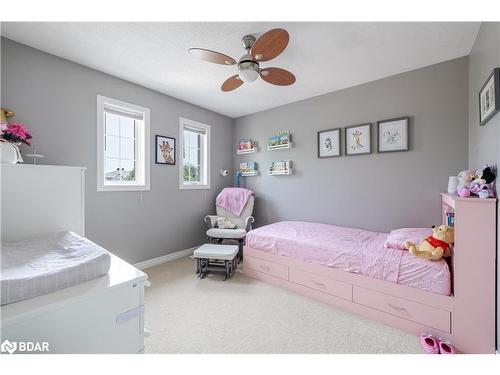 32 Brown Wood Drive, Barrie, ON - Indoor Photo Showing Bedroom