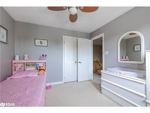 32 Brown Wood Drive, Barrie, ON - Indoor Photo Showing Bedroom