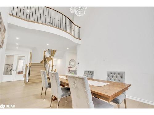 16 Samuel Crescent, Springwater, ON - Indoor Photo Showing Dining Room