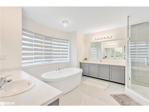 16 Samuel Crescent, Springwater, ON - Indoor Photo Showing Bathroom