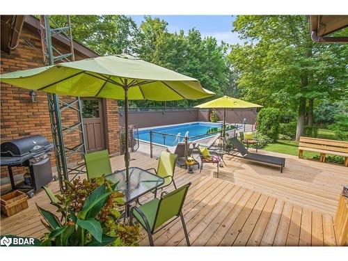 1009 Fairbairn Street, Peterborough, ON - Outdoor With Deck Patio Veranda With Backyard