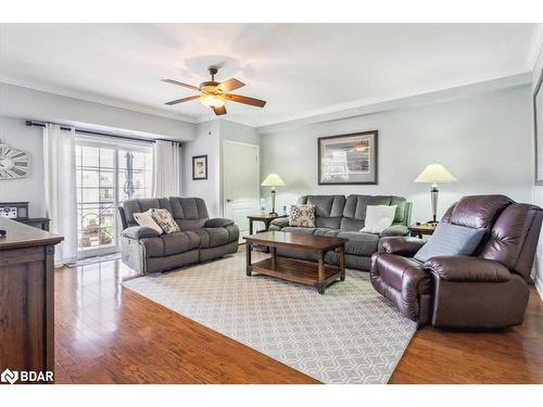 311-39 Ferndale Drive S, Barrie, ON - Indoor Photo Showing Living Room