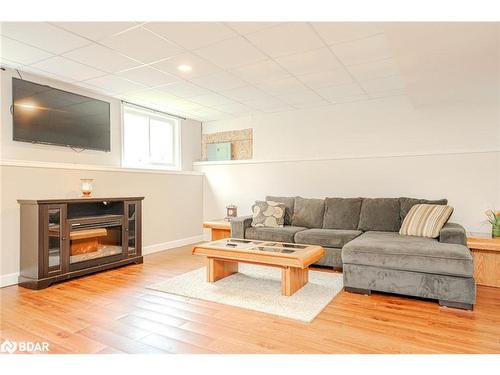 8747 10Th Line, Essa, ON - Indoor Photo Showing Living Room With Fireplace