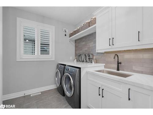 10 Walter James Parkway, Snow Valley, ON - Indoor Photo Showing Laundry Room