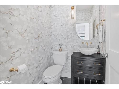 68 49Th Street North Street, Wasaga Beach, ON - Indoor Photo Showing Bathroom