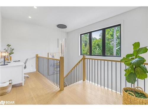 68 49Th Street North Street, Wasaga Beach, ON - Indoor Photo Showing Other Room