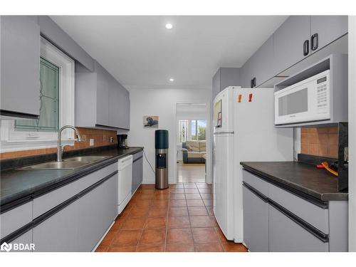 38 Lount Street, Barrie, ON - Indoor Photo Showing Kitchen With Double Sink