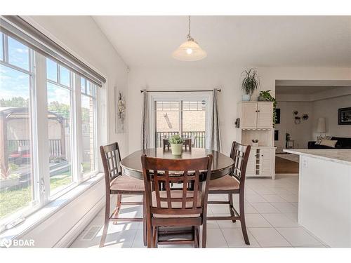 45 Pennell Drive, Barrie, ON - Indoor Photo Showing Dining Room