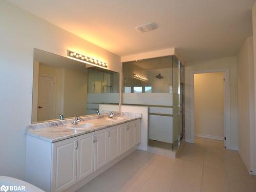 1001 Wickham Road, Innisfil, ON - Indoor Photo Showing Bathroom