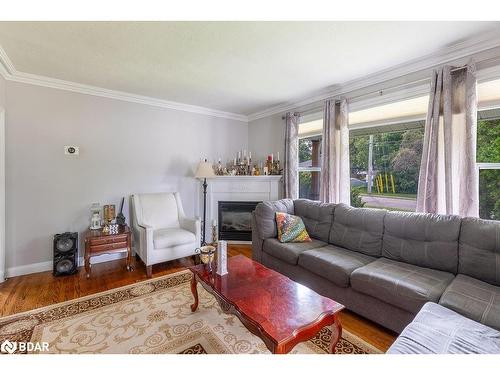 325 Innisfil Street, Barrie, ON - Indoor Photo Showing Living Room With Fireplace