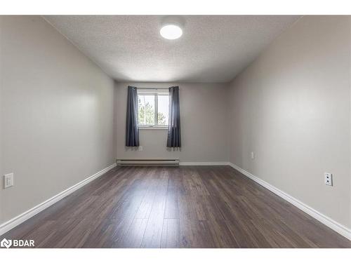 37 Loggers Run, Barrie, ON - Indoor Photo Showing Other Room