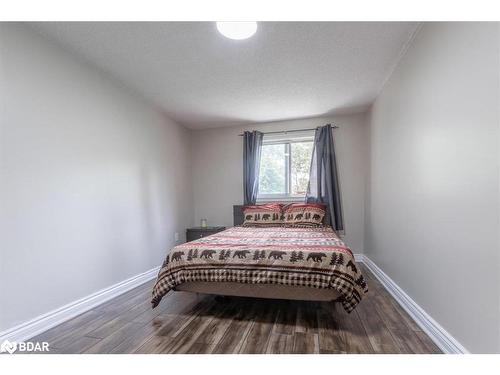 37 Loggers Run, Barrie, ON - Indoor Photo Showing Bedroom