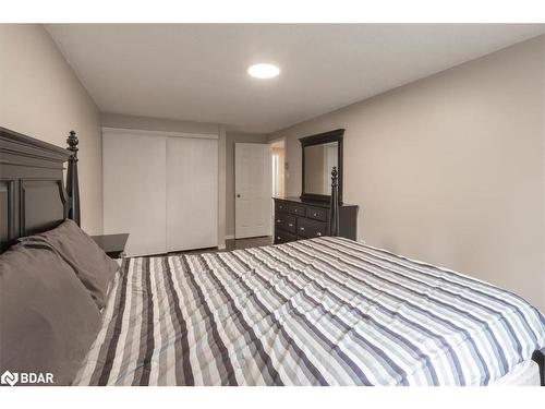 37 Loggers Run, Barrie, ON - Indoor Photo Showing Bedroom