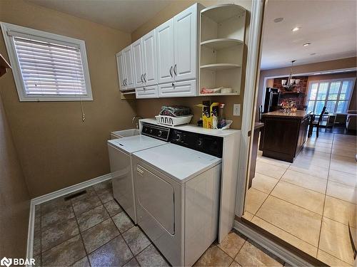 56 Bishop Drive, Barrie, ON - Indoor Photo Showing Laundry Room