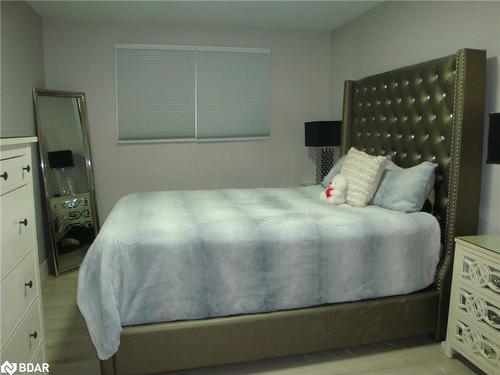 15 Bayshore Crescent, St. Catharines, ON - Indoor Photo Showing Bedroom