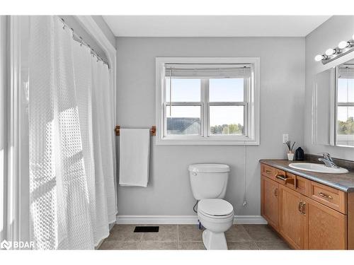 3750 10 Line N, Oro-Medonte, ON - Indoor Photo Showing Bathroom