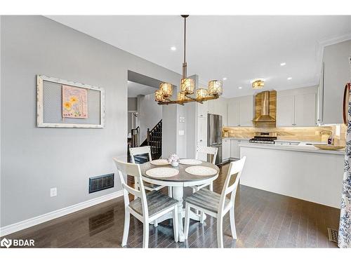 100 Mount Crescent, Angus, ON - Indoor Photo Showing Dining Room