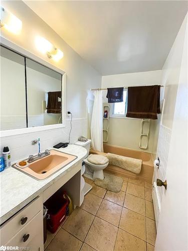 20-40 Judge Avenue, North Bay, ON - Indoor Photo Showing Bathroom