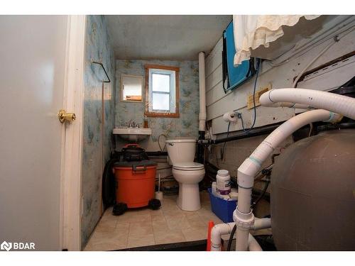 2704 Television Road, Peterborough, ON - Indoor Photo Showing Bathroom