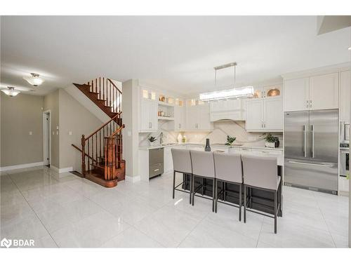 159 Wright Crescent Crescent, Niagara-On-The-Lake, ON - Indoor Photo Showing Kitchen