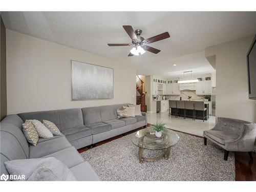 159 Wright Crescent Crescent, Niagara-On-The-Lake, ON - Indoor Photo Showing Living Room