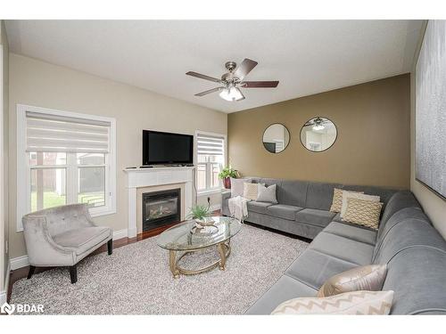 159 Wright Crescent Crescent, Niagara-On-The-Lake, ON - Indoor Photo Showing Living Room With Fireplace