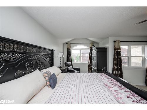 159 Wright Crescent Crescent, Niagara-On-The-Lake, ON - Indoor Photo Showing Bedroom