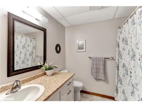 12 Pine Ridge Trail, Oro-Medonte, ON - Indoor Photo Showing Bathroom