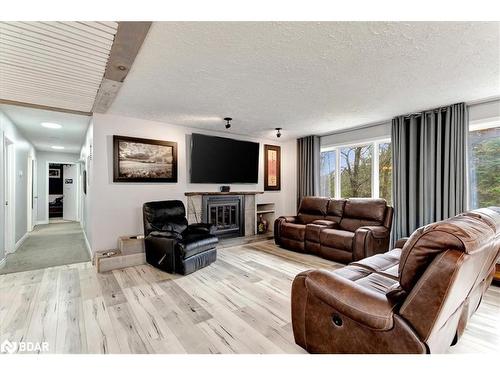 12 Pine Ridge Trail, Oro-Medonte, ON - Indoor Photo Showing Living Room With Fireplace