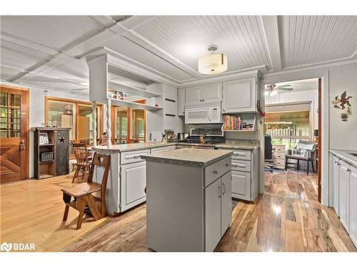 357 Southam Drive, Fenelon Falls, ON - Indoor Photo Showing Kitchen