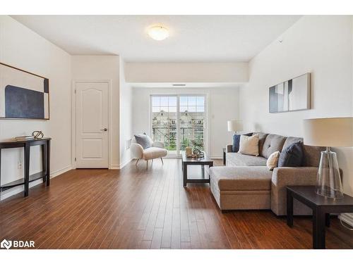 408-45 Ferndale Drive S, Barrie, ON - Indoor Photo Showing Living Room