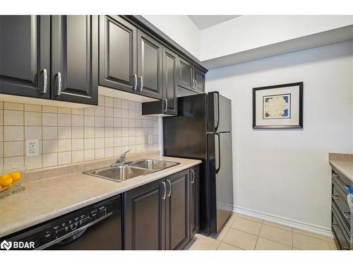 408-45 Ferndale Drive S, Barrie, ON - Indoor Photo Showing Kitchen With Double Sink