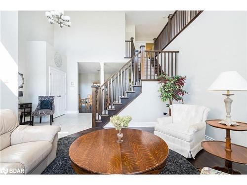 101 Jewel House Lane, Barrie, ON - Indoor Photo Showing Living Room