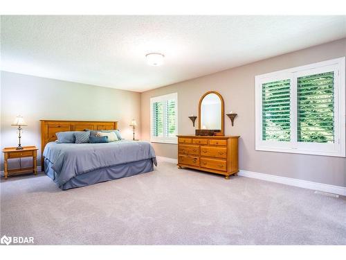 101 Jewel House Lane, Barrie, ON - Indoor Photo Showing Bedroom