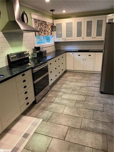 105 Fredrick St Street, Bracebridge, ON - Indoor Photo Showing Kitchen